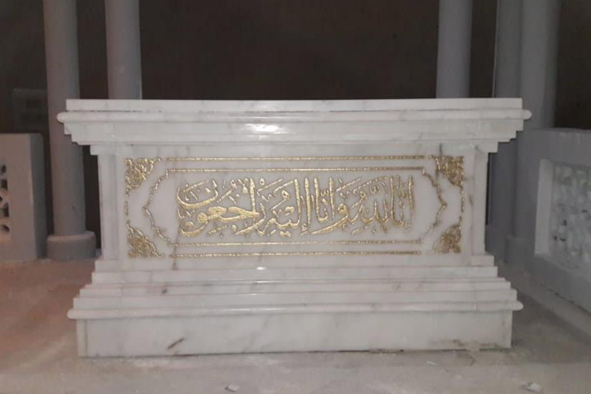 Marble Tomb Decoration